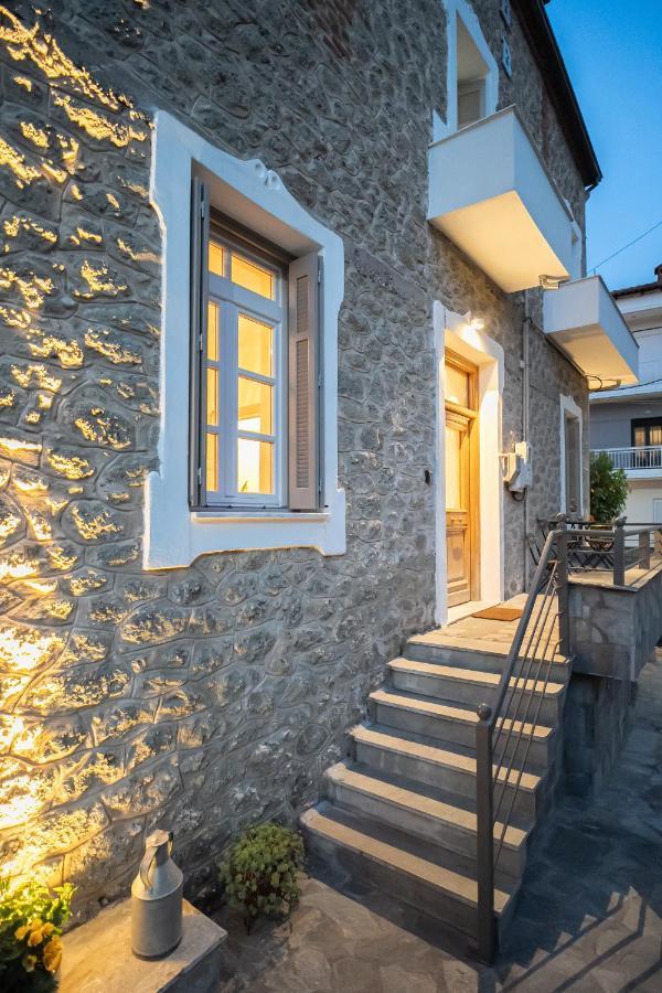 The Rock Guesthouse Калампака Экстерьер фото